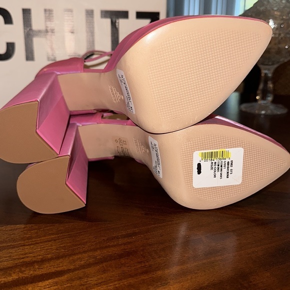 New‼️ Schutz
Elysee Platform Pumps - Picture 8 of 11